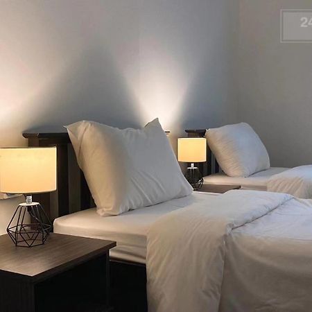 24 Kimberley Hotel George Town Phòng bức ảnh